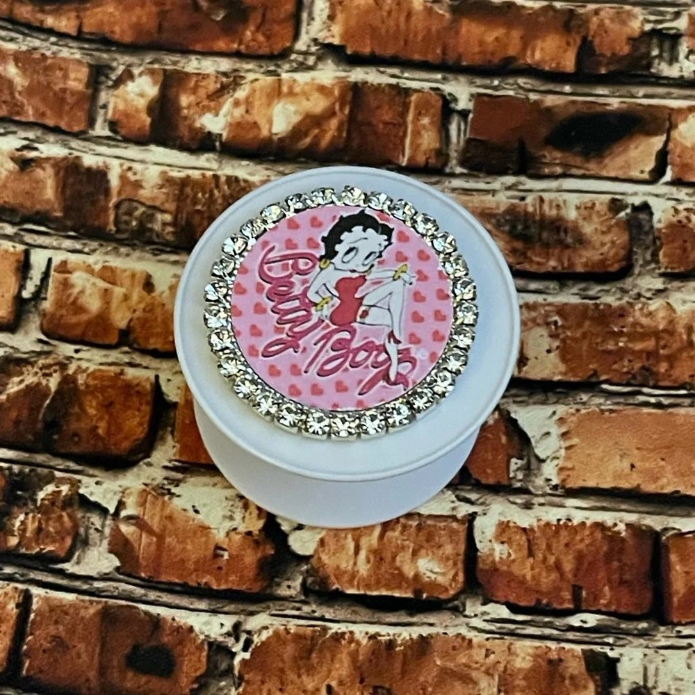 Betty hoop phone accessory